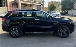 جیپ گراند شیرۆکی